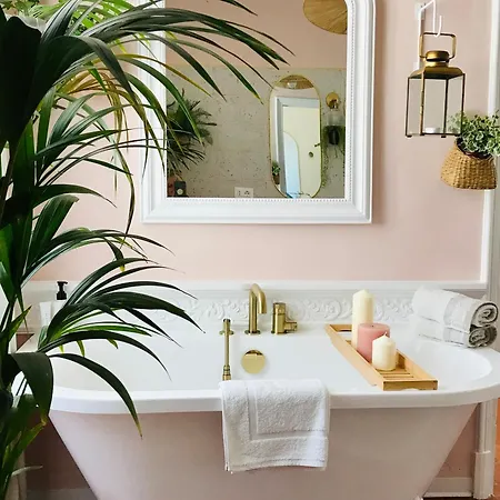 Hey Cherie ! De Luxe Jacuzzi Sea View Sanremo